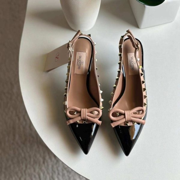Valentino Garavani Rockstud Bow Slingback Pumps - Image 3