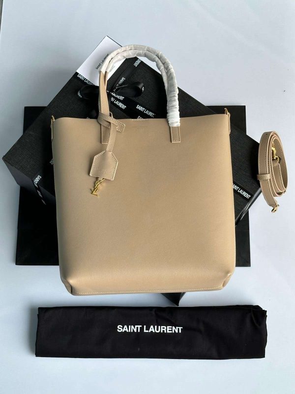 Saint Laurent Toy Leather Shopping Tote