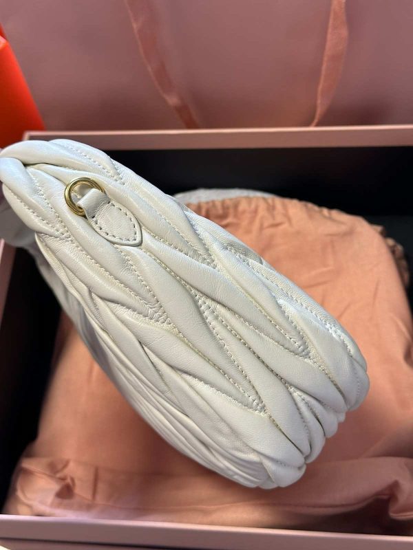 Miu Miu Wander Matelassé Hobo White Bag - Image 6