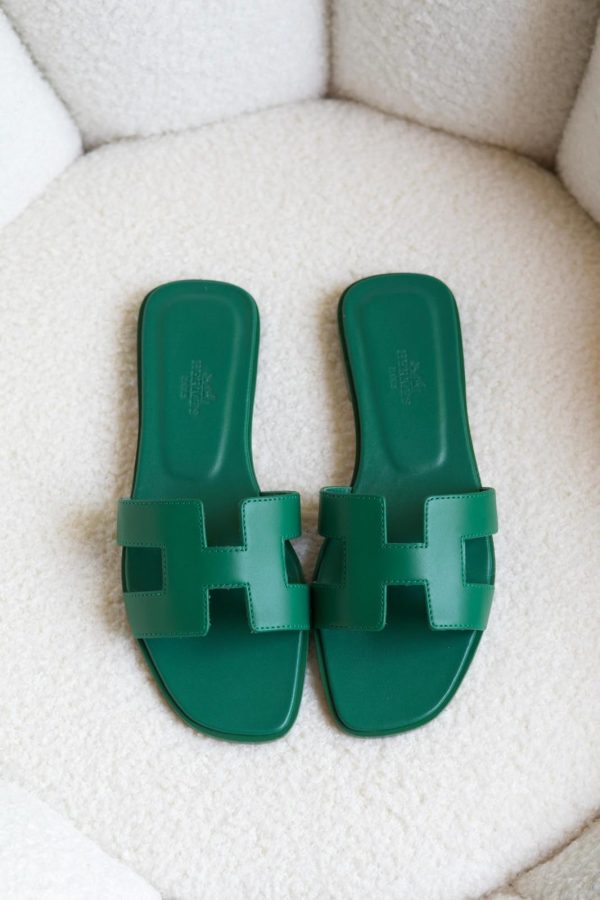 Hermes Oran Sandals Shiny Calfskin - Image 11