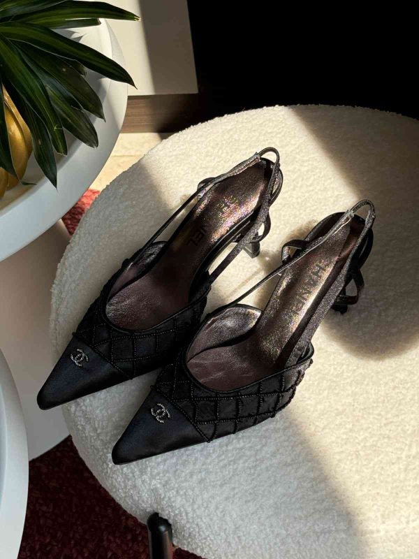 Chanel Pointed Slingback CC Pearl Heels - Image 4