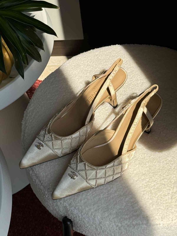 Chanel Pointed Slingback CC Pearl Heels - Image 3