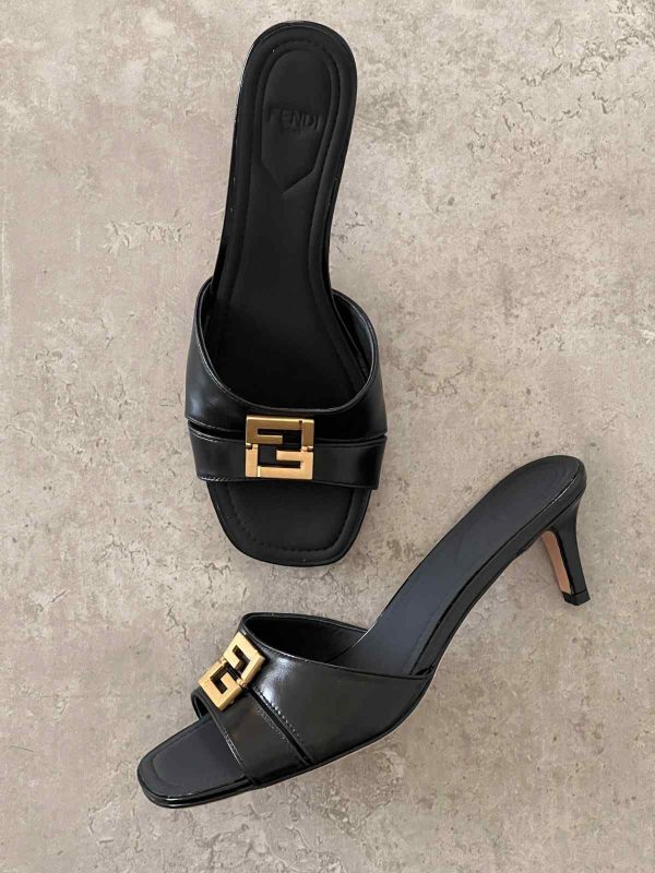 Fendi Ffold Medium Leather Sandals - Image 3