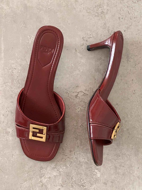 Fendi Ffold Medium Leather Sandals - Image 6