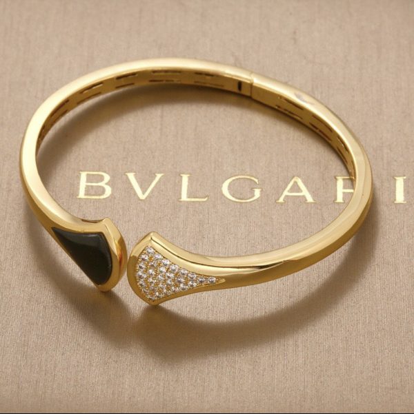 Bvlgari Gold Diamond Divas’ Dream Cuff Bracelet - Image 2