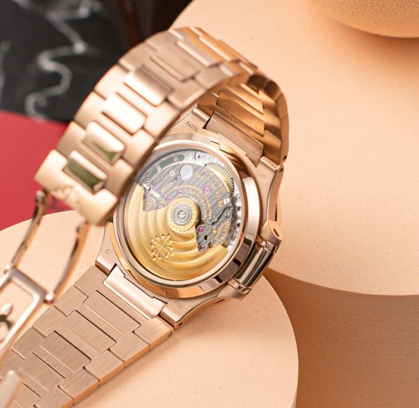 Patek Philippe Nautilus Ladies 7118/1200 - Image 12
