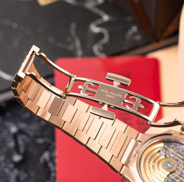 Patek Philippe Nautilus Ladies 7118/1200 - Image 15