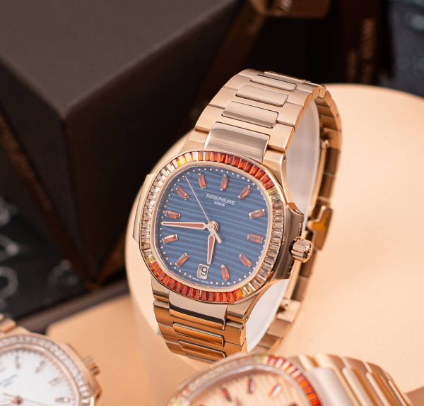 Patek Philippe Nautilus Ladies 7118/1200 - Image 4