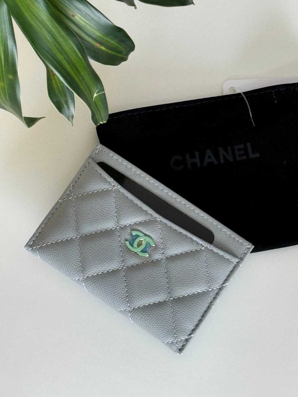 Chanel 19 Card Wallet Interlocking CC Logo - Image 5