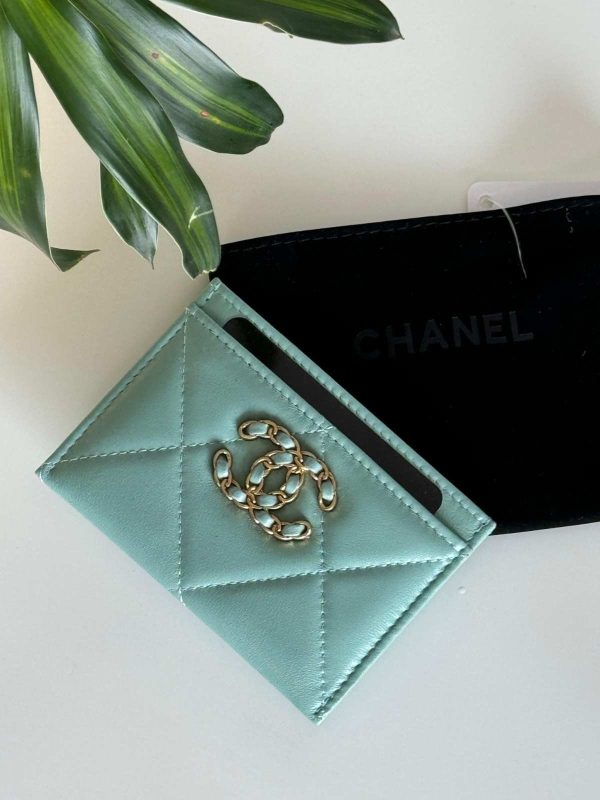 Chanel 19 Card Wallet Interlocking CC Logo - Image 10