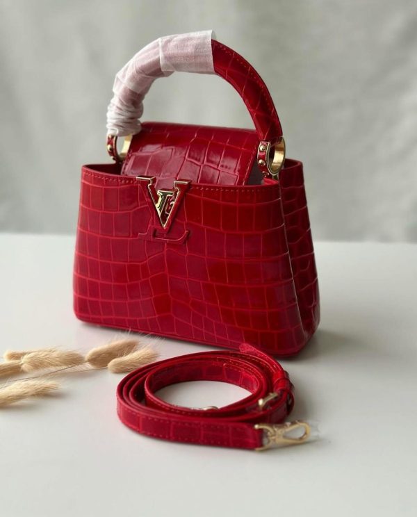 Louis Vuitton Capucines Crocodile Handbag - Image 7