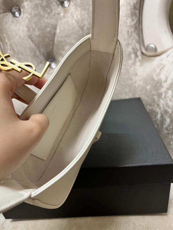 Saint Laurent Women's Le 5 à 7 Leather Hobo Bag - Image 8