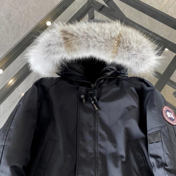 Canada Goose Chilliwack Unisex Bomber Jacket - Image 13