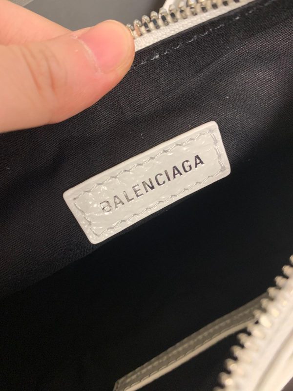 Balenciaga Le Cagole Shoulder Bag - Image 7