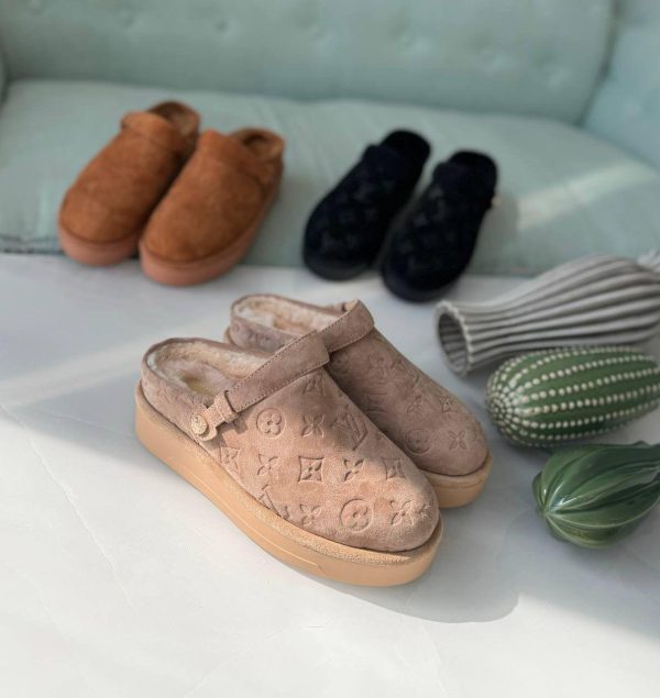 Louis Vuitton Aspen Platform Clogs - Image 8