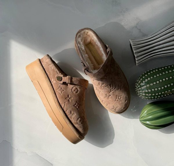 Louis Vuitton Aspen Platform Clogs - Image 6
