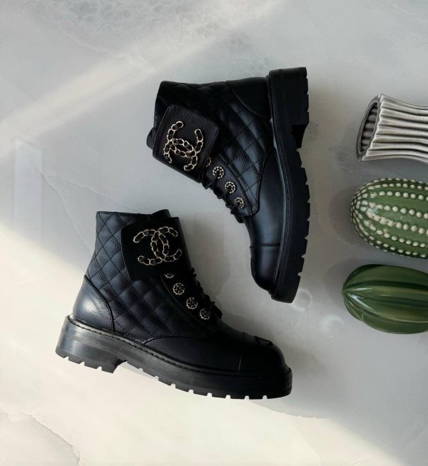 Chanel CC Quilted Leather Boots - Image 4