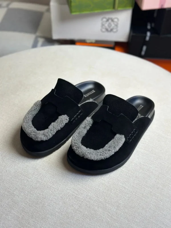 Hermès Go Mule Brown Teddy Suede - Image 3