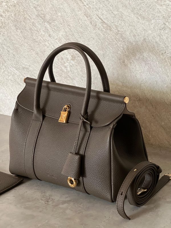 loro piana loom bag​