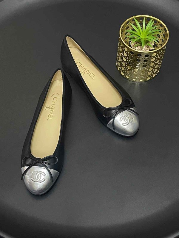 chanel ballet flats silver