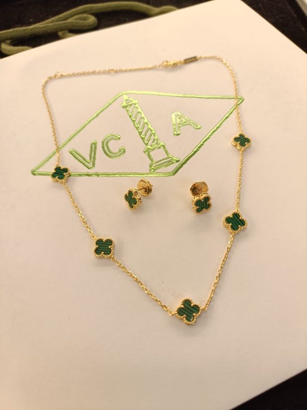 Van Cleef Necklace Set For Women - Image 2