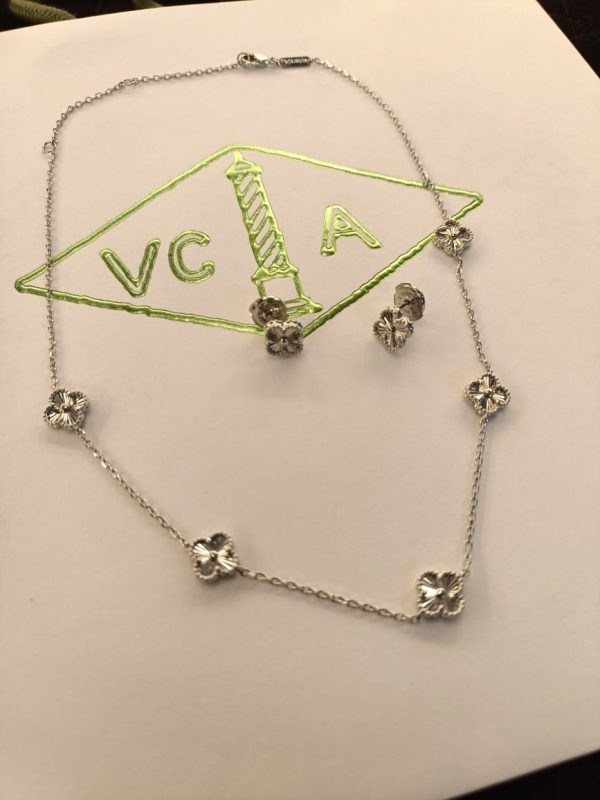 Van Cleef Necklace Set For Women - Image 4