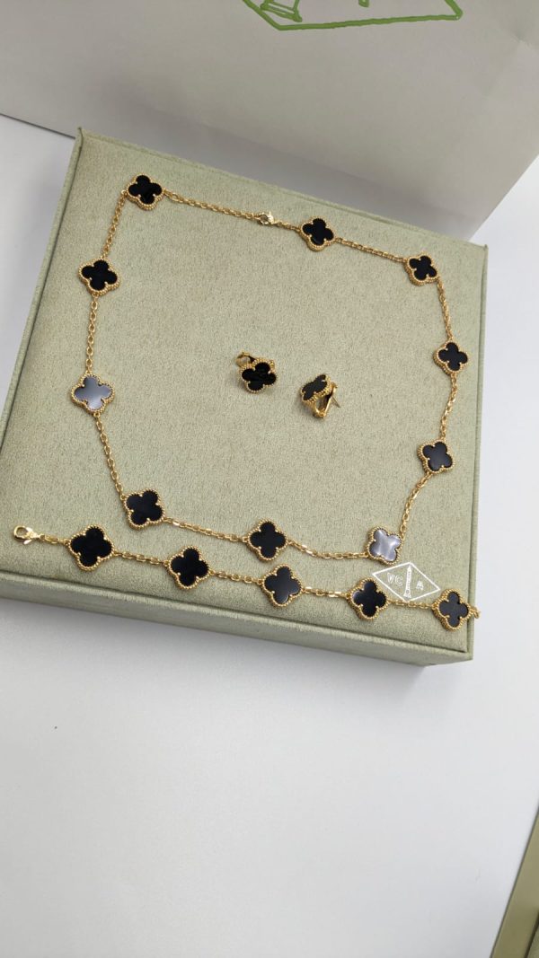 Van Cleef Necklace Set For Women - Image 8
