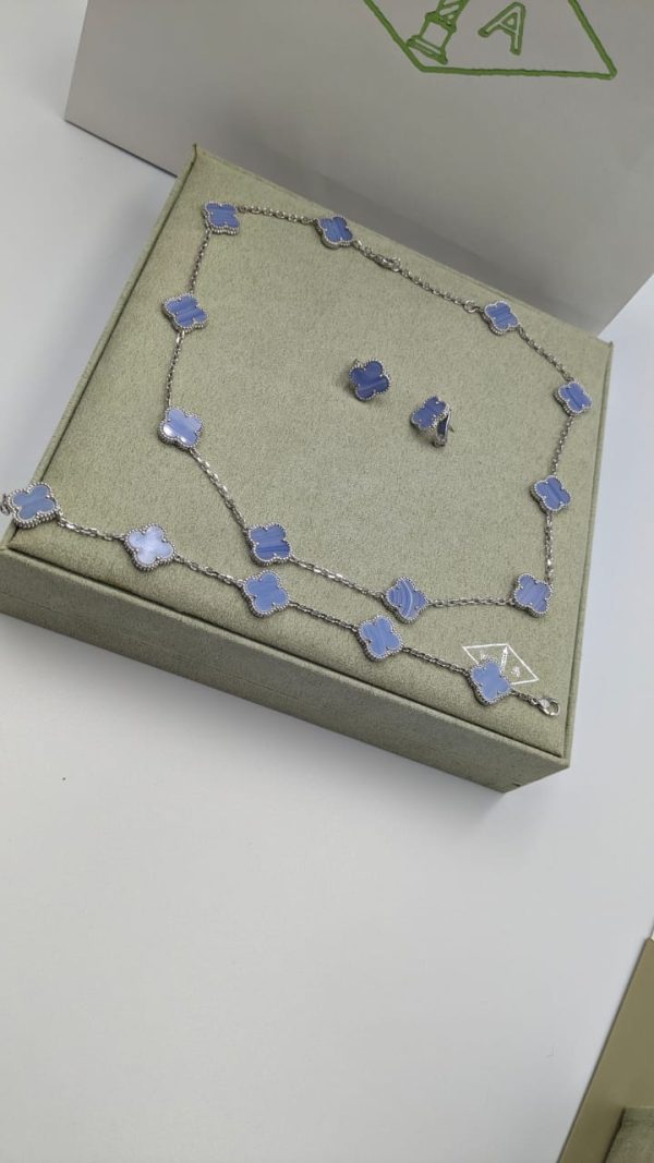 Van Cleef Necklace Set For Women - Image 11