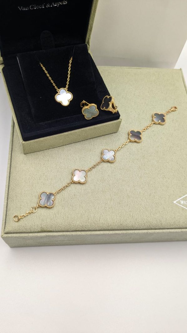 Van Cleef Necklace Set For Women - Image 14
