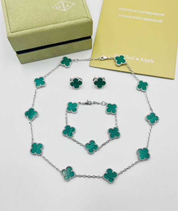Van Cleef Necklace Set For Women - Image 17