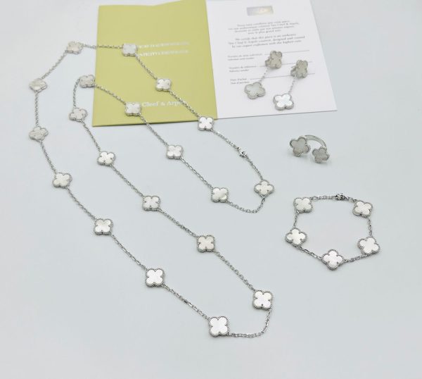 Van Cleef Necklace Set For Women - Image 23