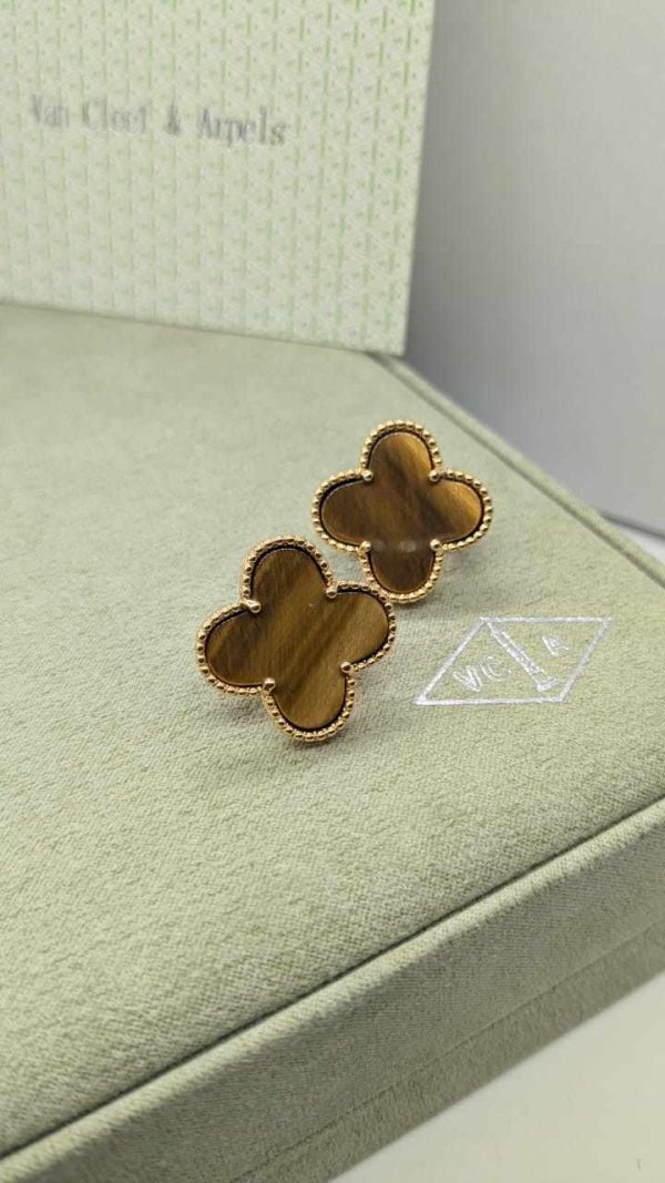 van cleef earrings BROWN