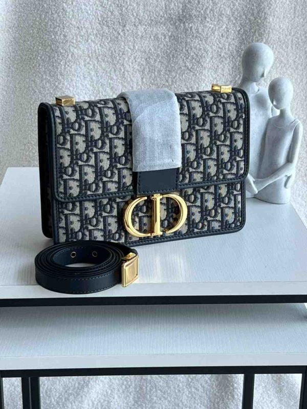 Dior 30 montaigne mini bag black