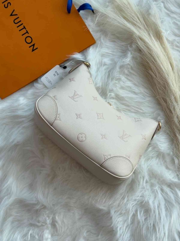 Louis Vuitton Boulogne Monogram white colour