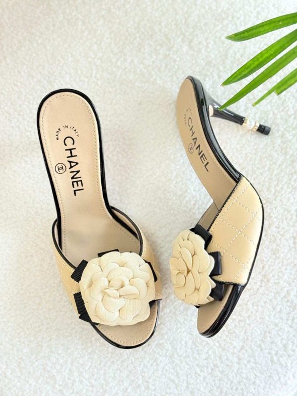chanel camellia heel sandals beige