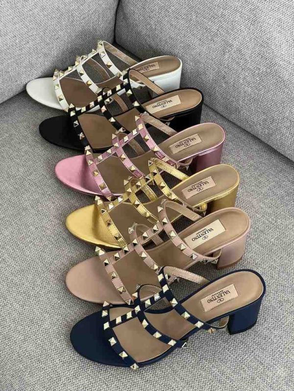valentino garavani rockstud sandals