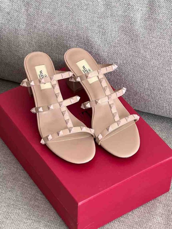valentino garavani rockstud sandals ballet