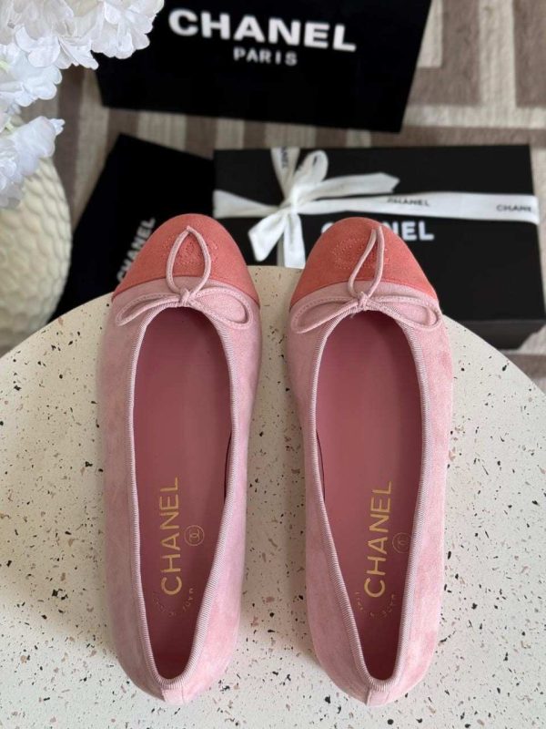 Chanel round toe ballet flats pink