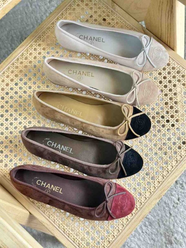 Chanel round toe ballet flats