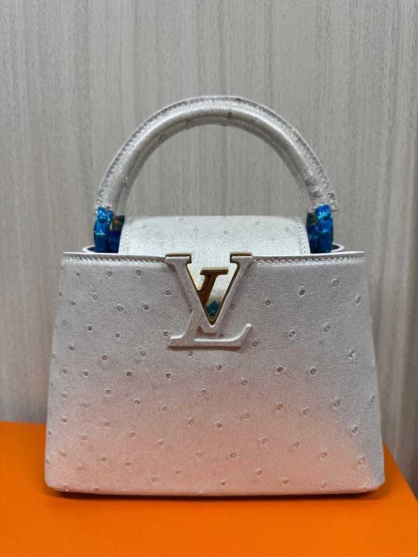 Luis vuitton ostrich capucines bag white