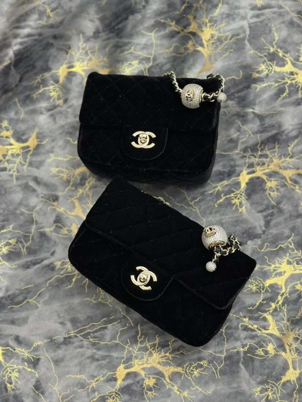 Chanel velvet pearl crush flap bag black