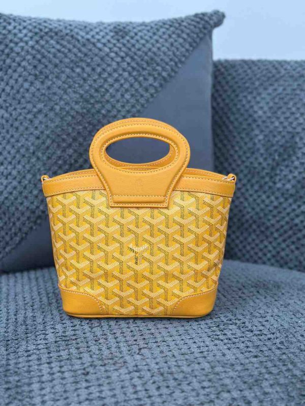 goyard beluga mini bag yellow