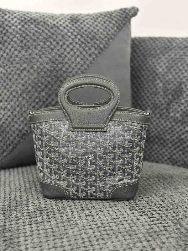 goyard beluga mini bag gray