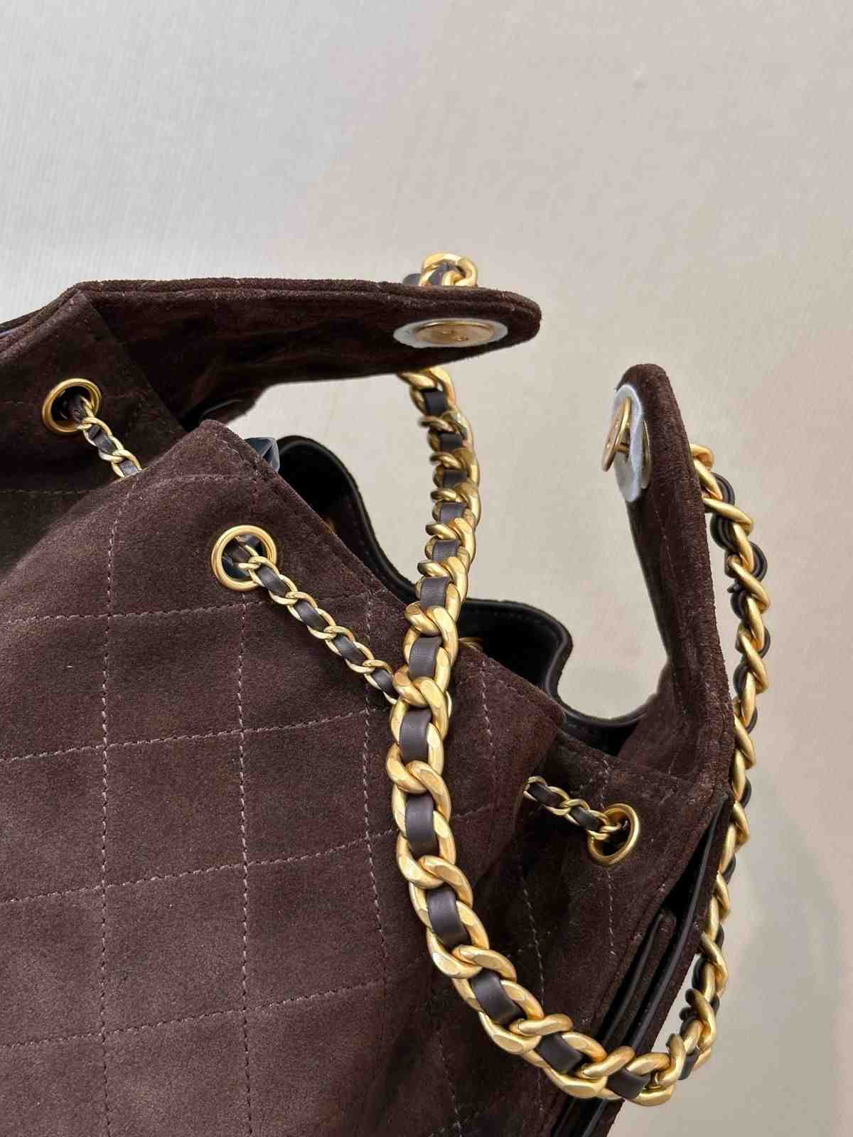 Chanel Small 25 Handbag in Suede Calfskin & Gold Metal