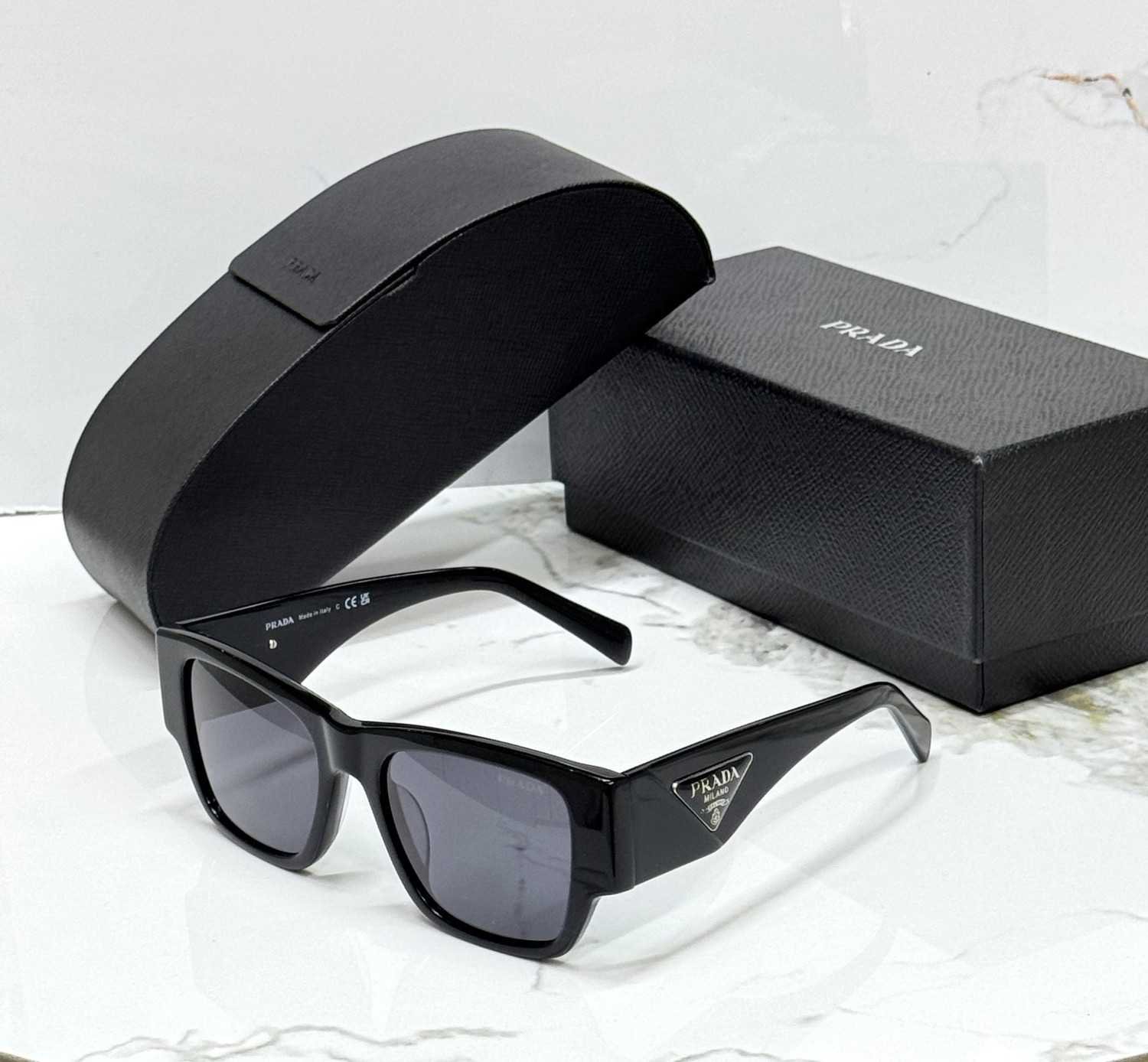 Prada PR 10zs sqare frame sunglass black