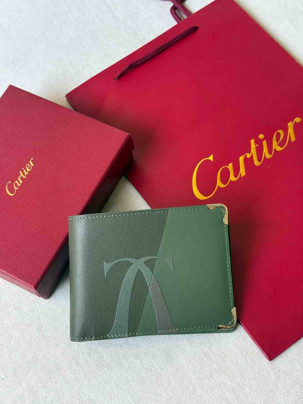 must de cartier xl logo bifold wallet olive green