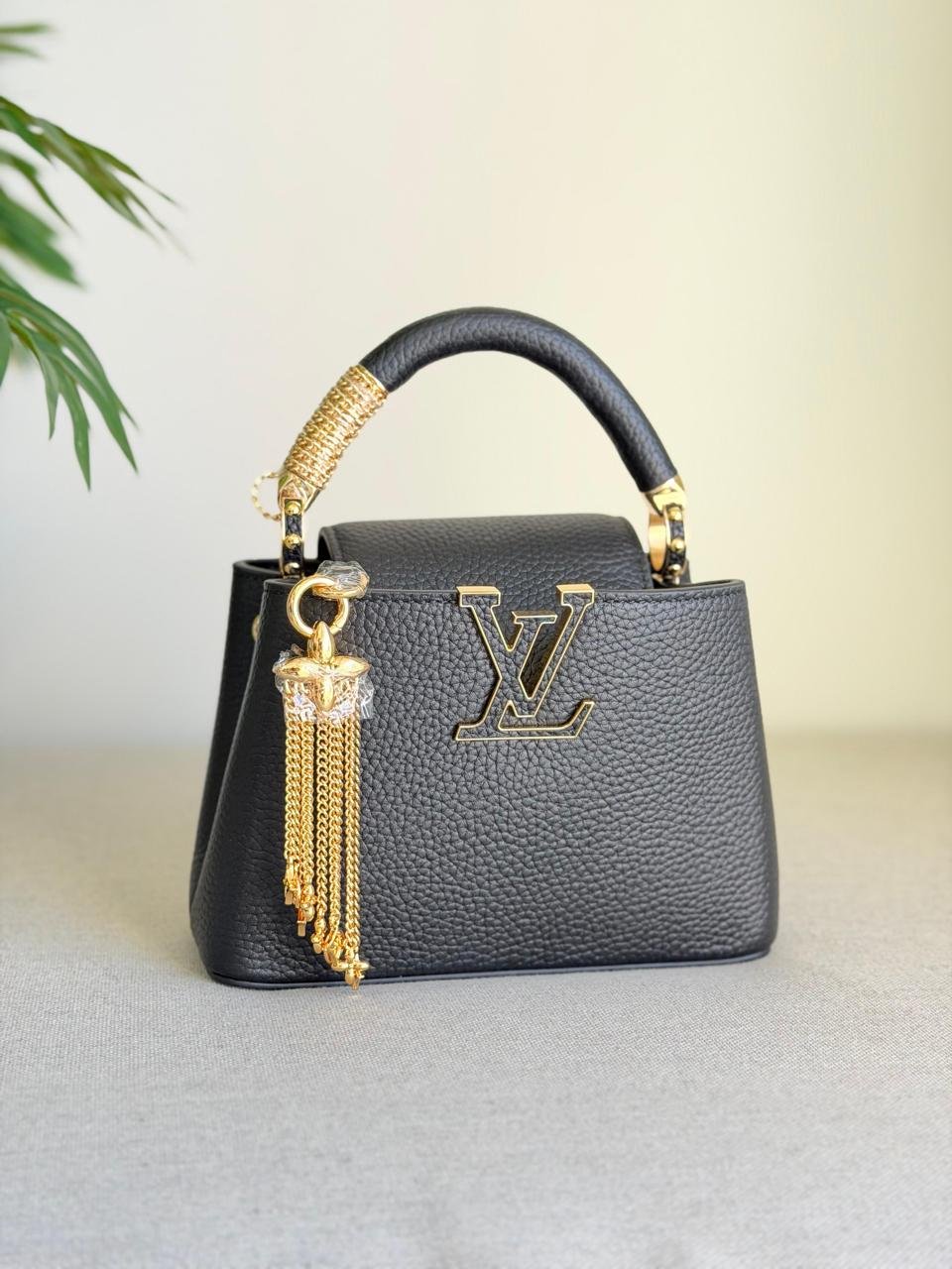 Capucines Mini Handbag Black