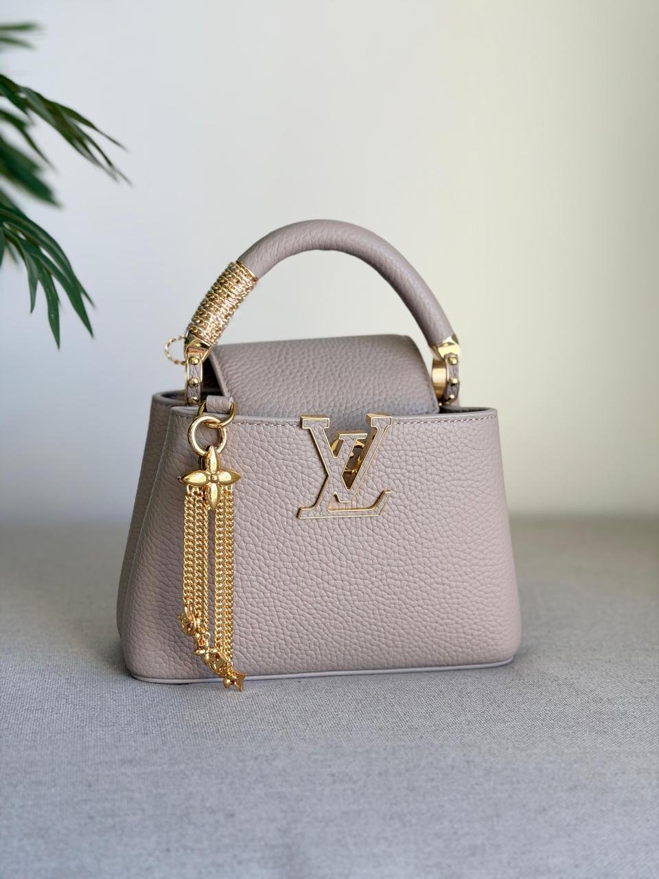 Capucines Mini Handbag Grey