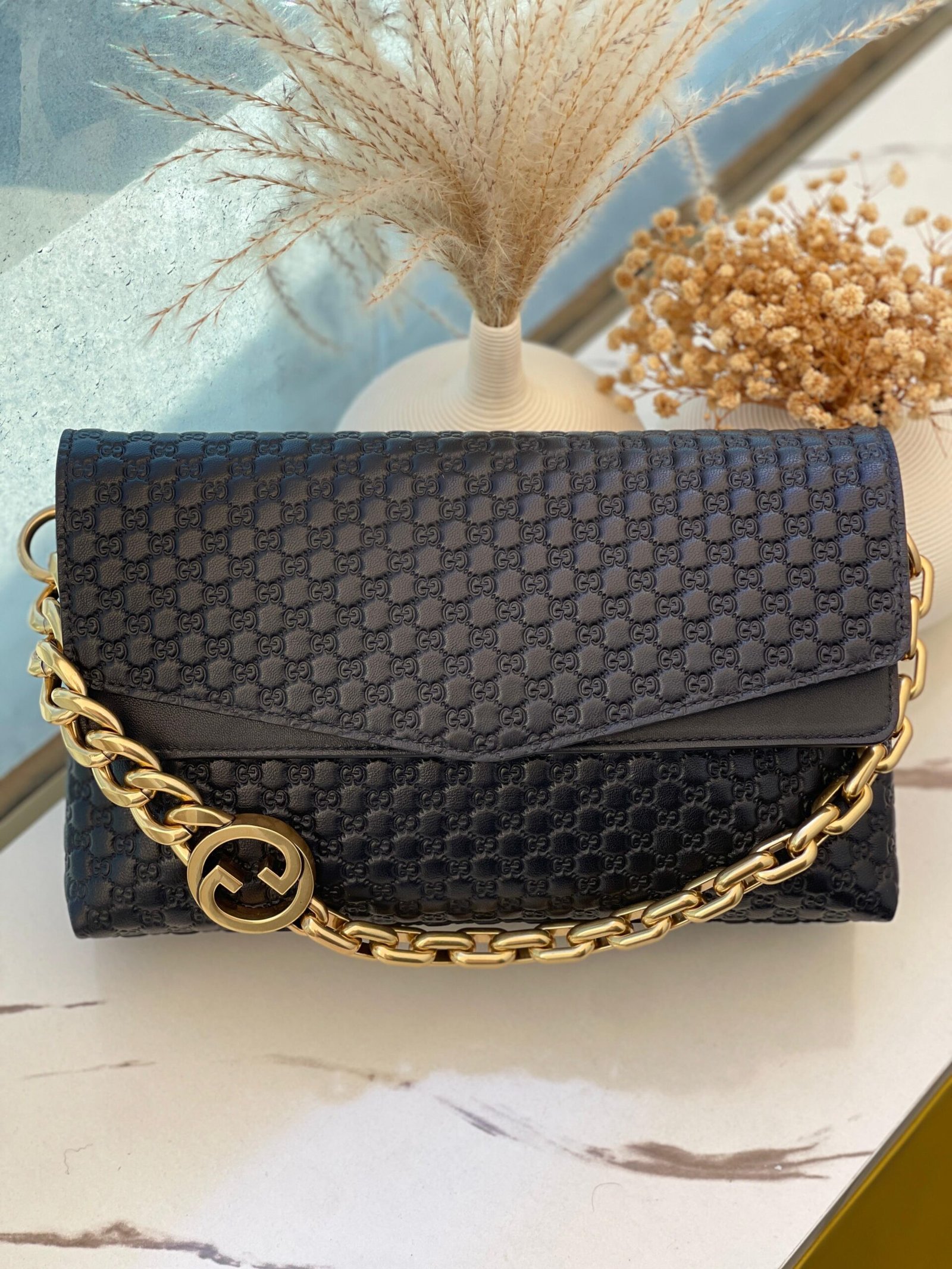 Gucci Shoulder Bag GG Chain Black