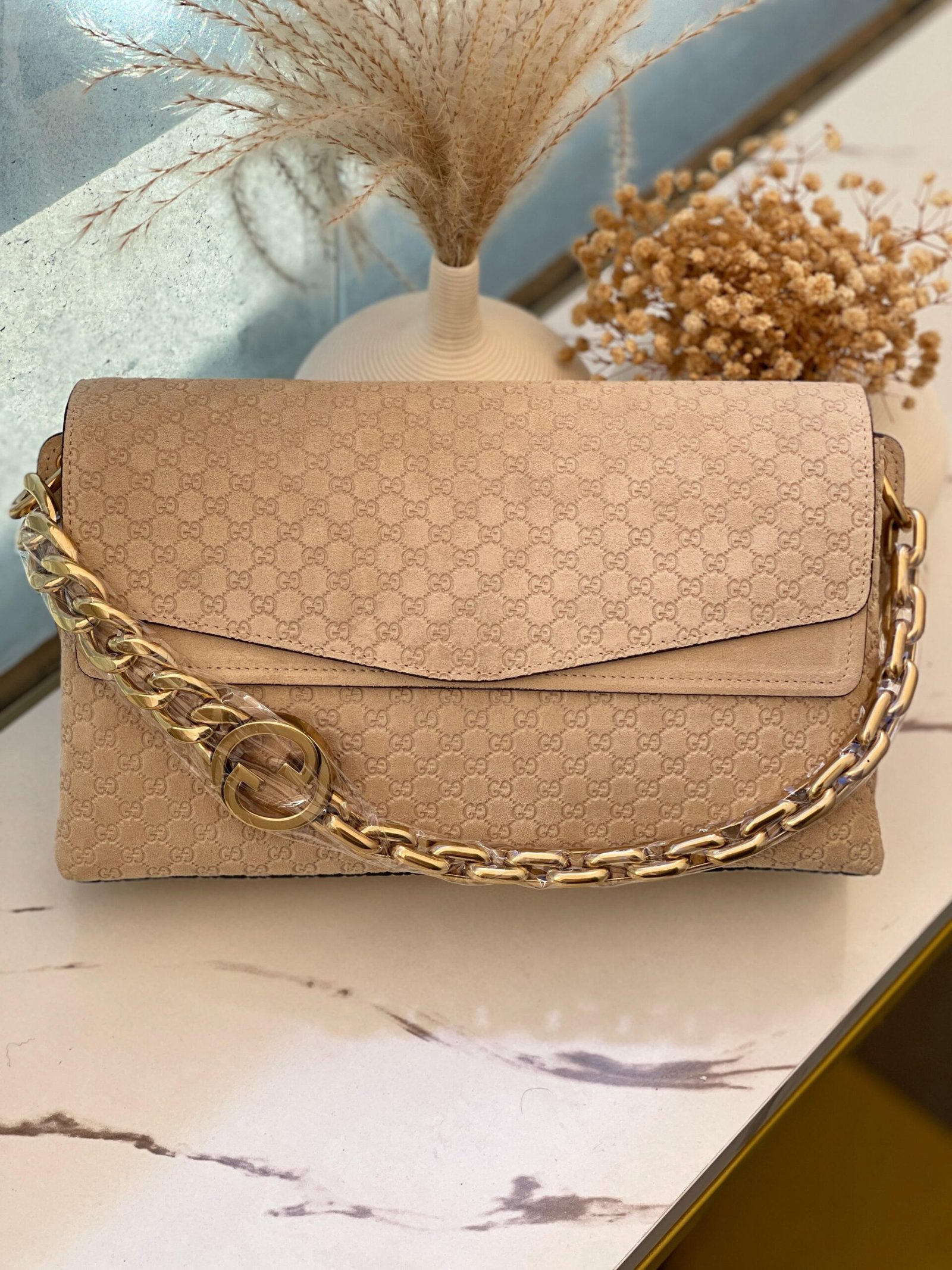 Gucci Shoulder Bag GG Chain Beige